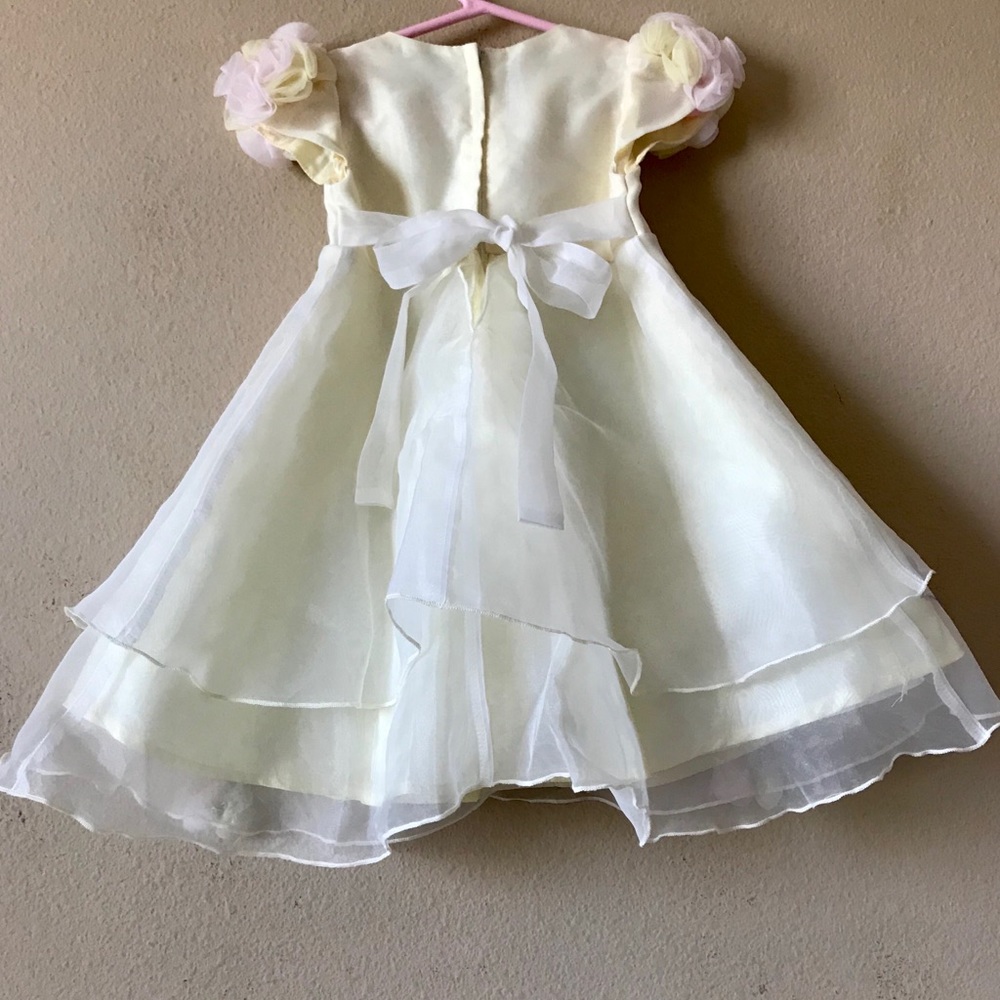 BISCOTTI Pale Yellow Rosebud Dress - Picture 4 of 8